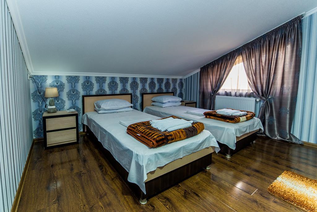 Hotel Guglux &Wine Cellar Телави Экстерьер фото