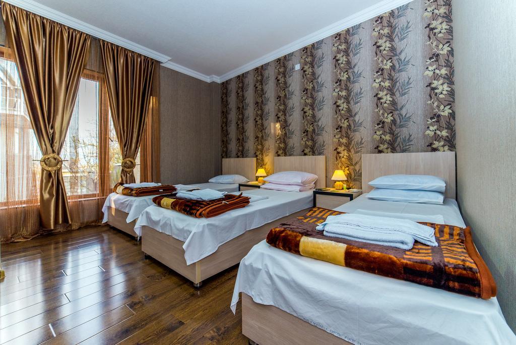 Hotel Guglux &Wine Cellar Телави Экстерьер фото