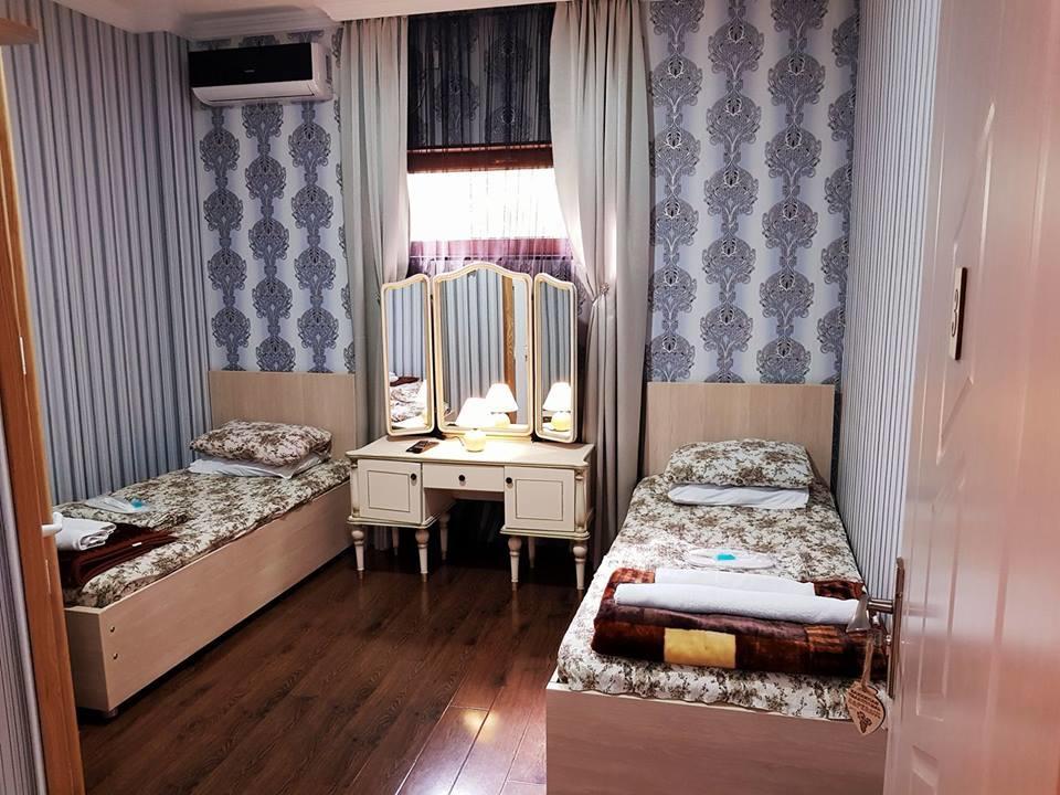 Hotel Guglux &Wine Cellar Телави Экстерьер фото